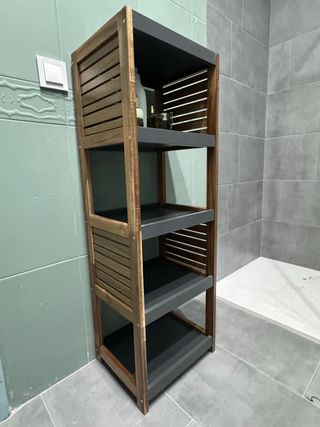 Estantería baño madera y gris