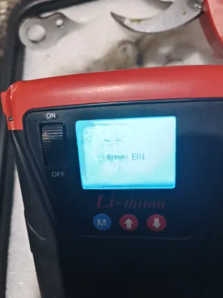 Tijera Eléctrica de Poda Profesional Tessert