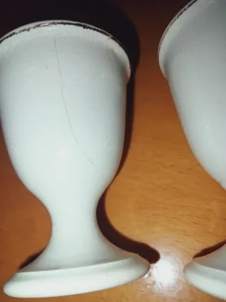 2 Portauova in ceramica vintage dipinti a mano