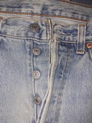 Pantalones Tejanos LEVIS originales perfecto estad