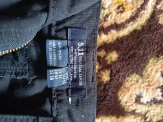 Pantalones tácticos negros.marca tactical