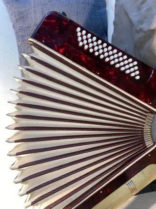 Fisarmonica tedesca Alfa 48 Bassi