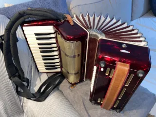 Fisarmonica tedesca Alfa 48 Bassi