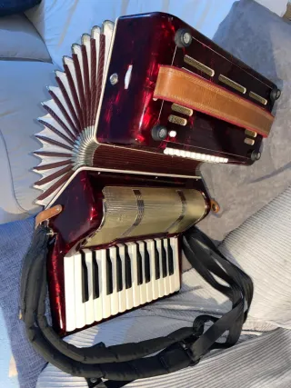 Fisarmonica tedesca Alfa 48 Bassi