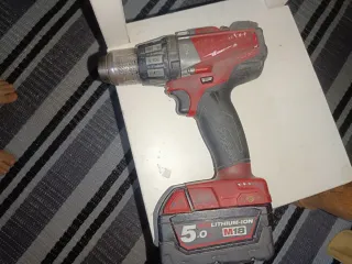 Taladro Milwaukee M18 y taladro metabo m18