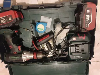 Taladro Milwaukee M18 y taladro metabo m18