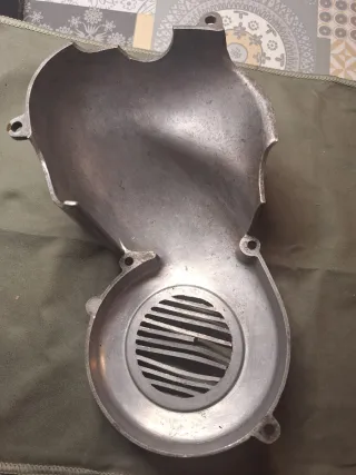 Tapa motor Minimarcelino