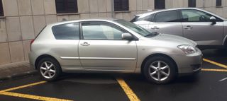 Vendo Toyota Corolla 1.6 VVTi Sol 110 cv 3 puertas
