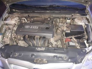 Vendo Toyota Corolla 1.6 VVTi Sol 110 cv 3 puertas