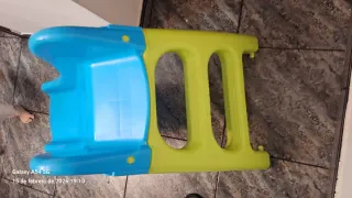 Tobogán infantil azul y verde