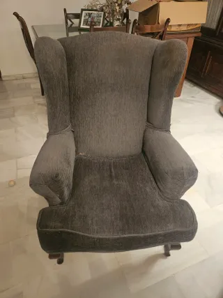 Sillón orejero tela madera