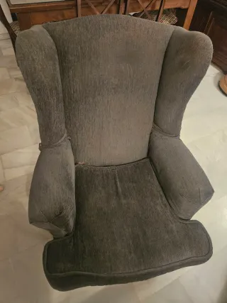 Sillón orejero tela madera