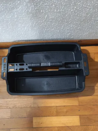 Cestos para escadas em plástico