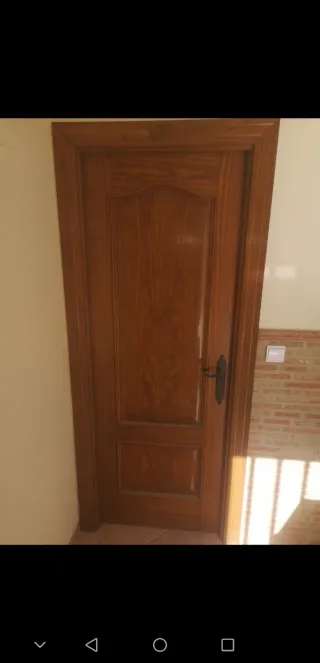 5 Puerta de madera de interior