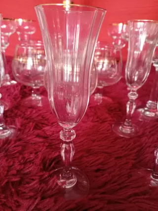 Juego copas y licorera