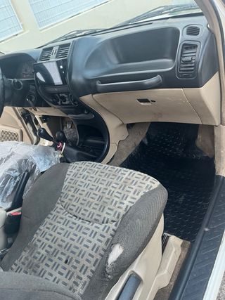 Nissan Terrano II 2003