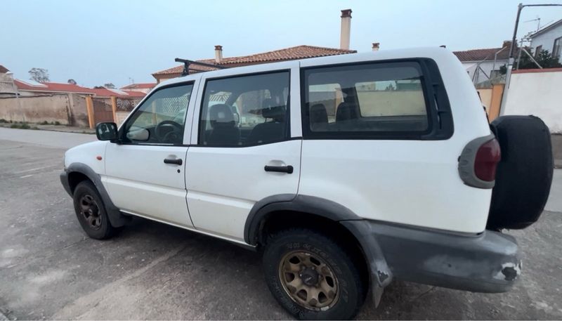 Nissan Terrano II 2003 - foto 1