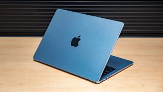 MacBook Air 13 M4 16GB RAM 256GB SSD Sky Blue