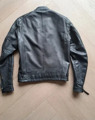 Chaqueta de cuero Replay Talla S estilo motera