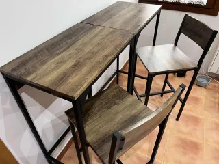 Set 2 Mesas Altas de Bar y 2 Taburetes