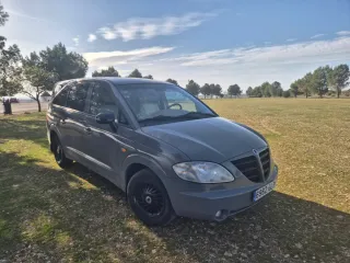 SsangYong Rodius 2009