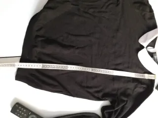 Jersey negro cuello bebé talla L