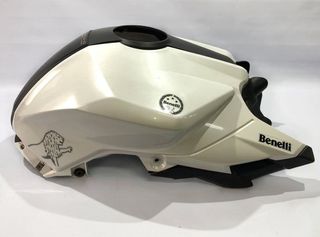 Recubrimientos tapas depósito de gasolina Benelli