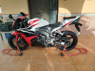 Honda CBR 600RR 2009 38.000km