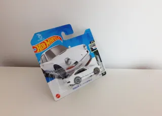 Hot Wheels Porsche 911 Carrera RS 2.7
