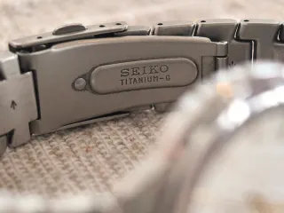 Seiko Spirit 5E32 0010 Titanium JDM del 1995