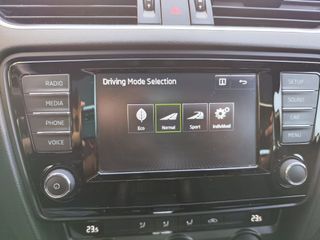 SKODA OCTAVIA COMBI RS 2.0 TDI 184 CV DSG AÑO 2016