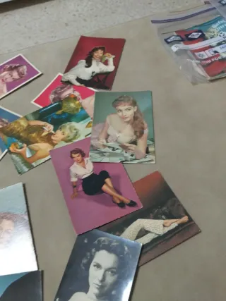 Raccolta di cartoline vintage di attrici di Hollywood