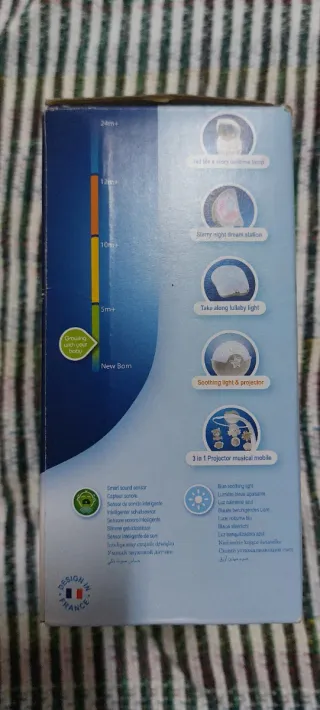 Proyector infantil Infantino con luz y sensor