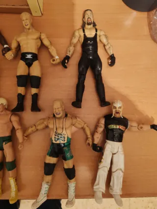 Lote de figuras WWE , escucho ofertas.