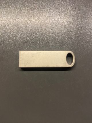 Chiavetta USB Renault