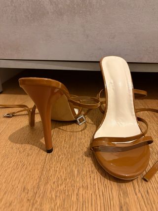 Sandali marroni eleganti