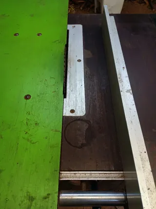 Sierra de mesa industrial