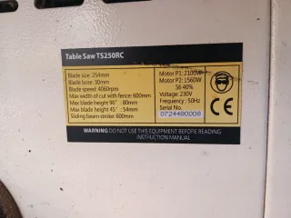 Sierra de mesa industrial