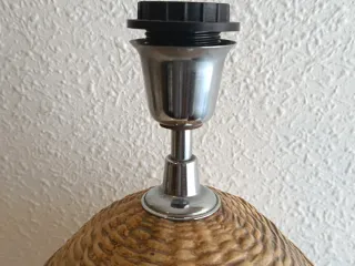 Lámpara cerámica imitando al mimbre