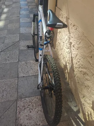 Bicicleta Montaña 26 Blanca
