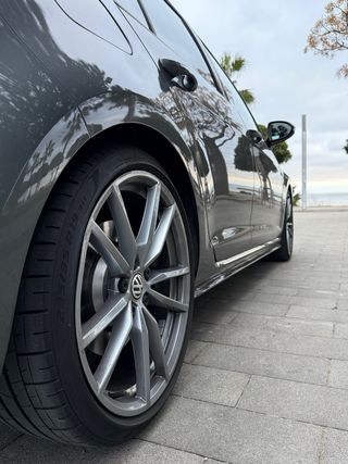 Volkswagen Golf R 300cv