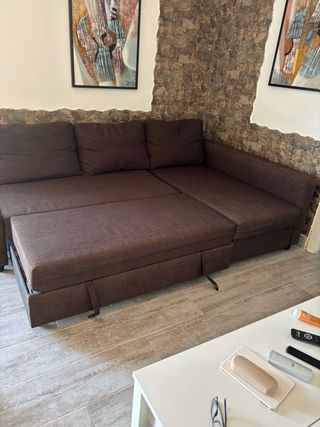 Divano letto marrone a 3 posti