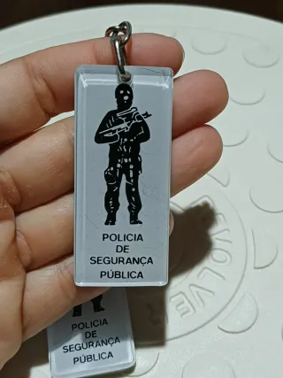 Porta chaves Forças de segurança (o segundo da fot