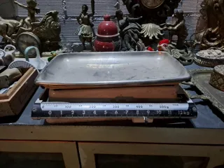 Báscula de cocina antigua