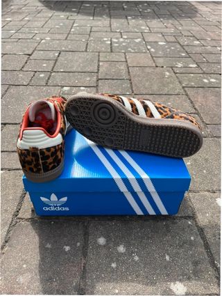 Adidas Samba OG Leopardo Rojo Talla 38