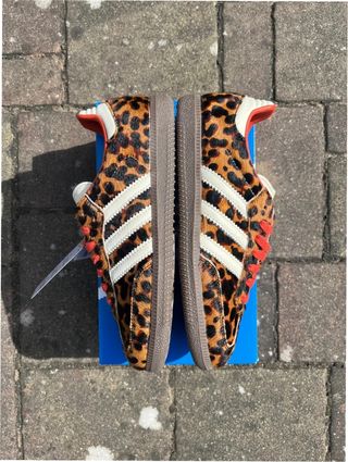 Adidas Samba OG Leopardo Rojo Talla 38