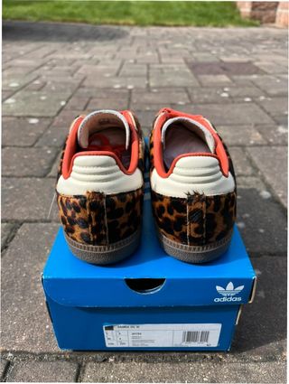 Adidas Samba OG Leopardo Rojo Talla 38