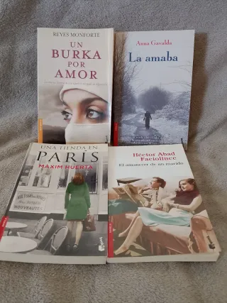 Lote 40 novelas de bolsillo