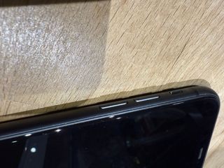 iPhone 11 64GB Nero/Grigio 84% batteria Buono stato