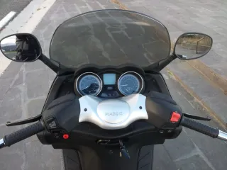 Maxi Scooter Piaggio XEvo